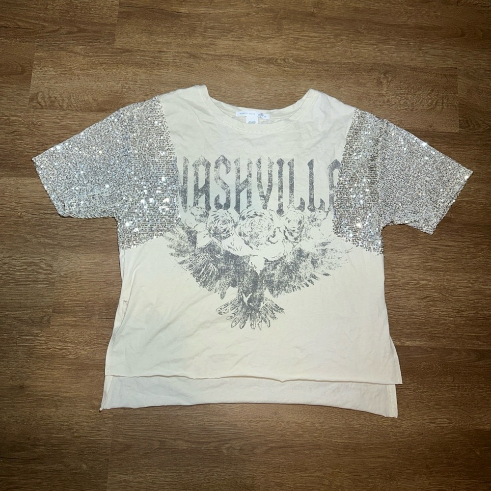 Altar'd State Nashville Graphic Tee Sequin Sleeve Top Womens Small Boho